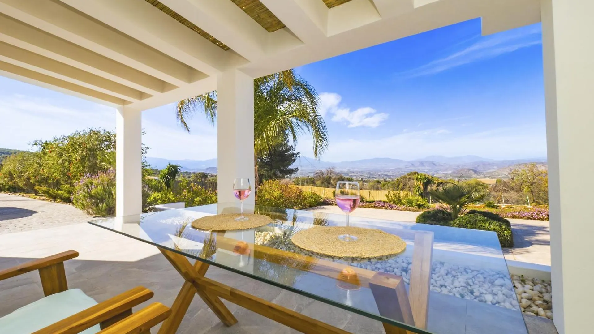 Casa de Férias Cubo'S Finca Entrepinos Alhaurín el Grande
